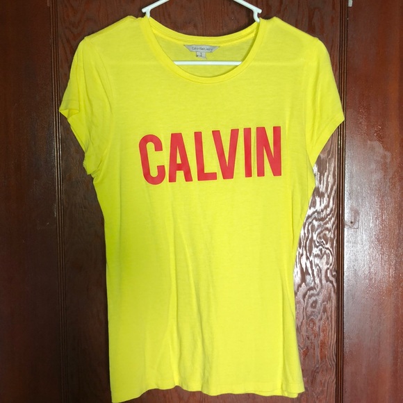 Calvin Klein Tee - Picture 1 of 2